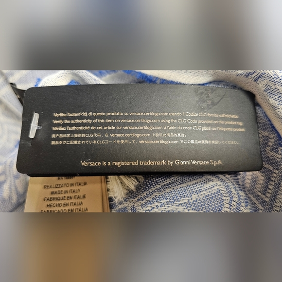 Gianni Versace Medusa Wool Blend Scarf With Fringe Blue Brand New With Tags - Picture 7 of 9